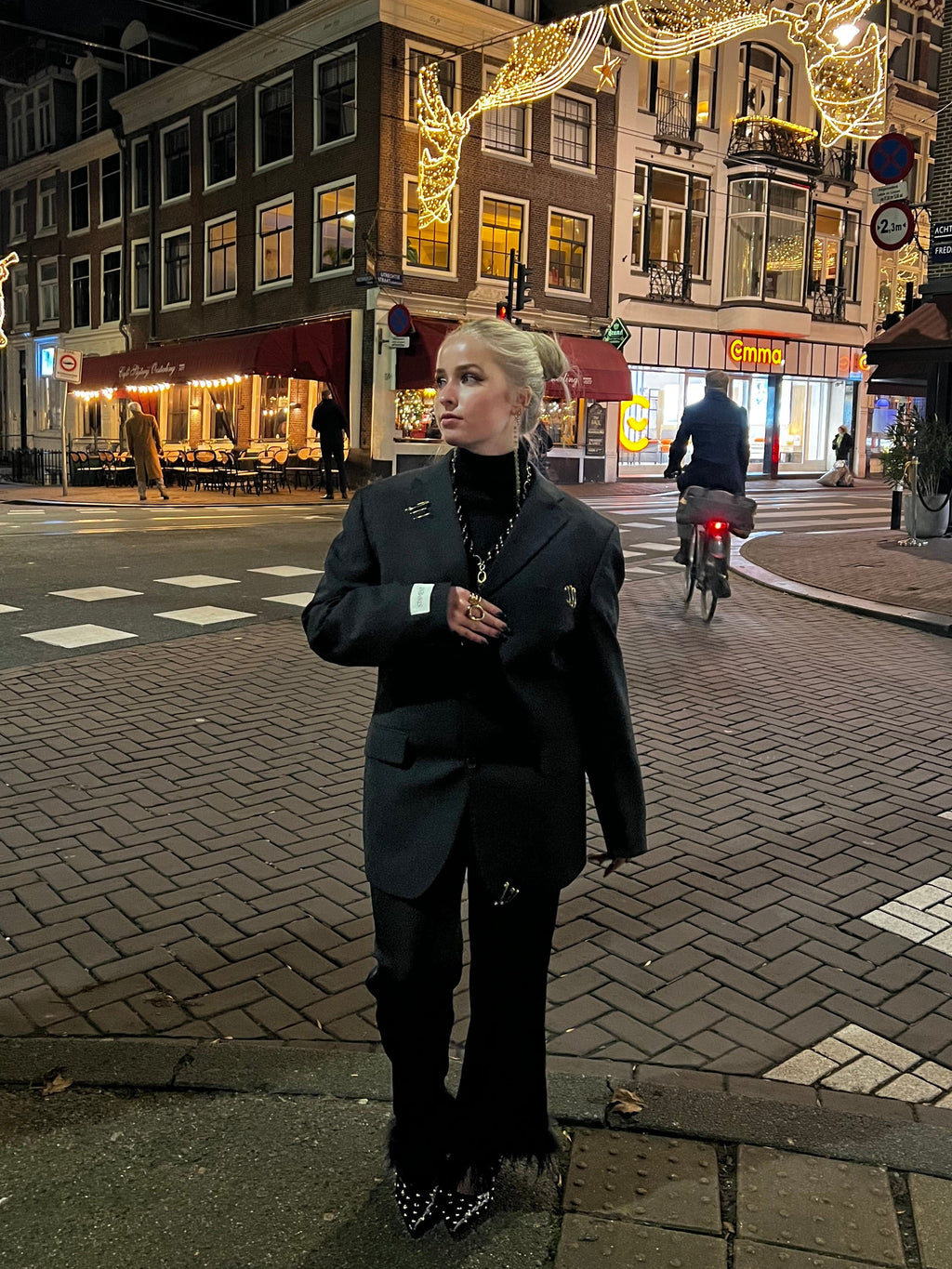 Zwarte getailleerde blazer